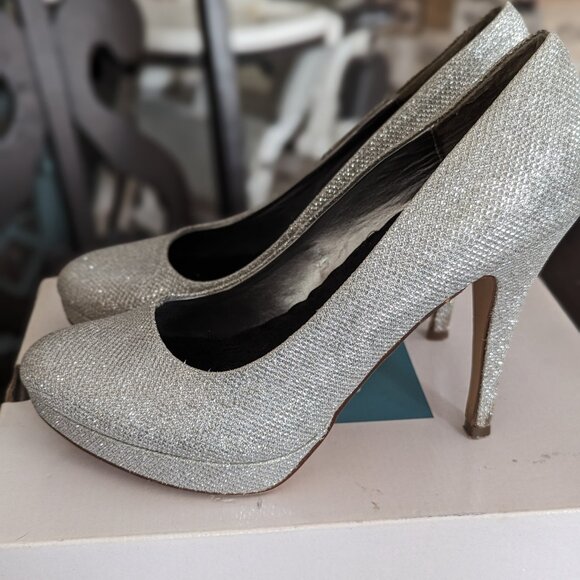 Call it Spring Silver sparkly heels - Picture 1 of 3